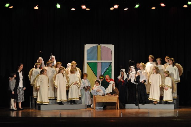 Cast of Best Christmas Pagent Ever